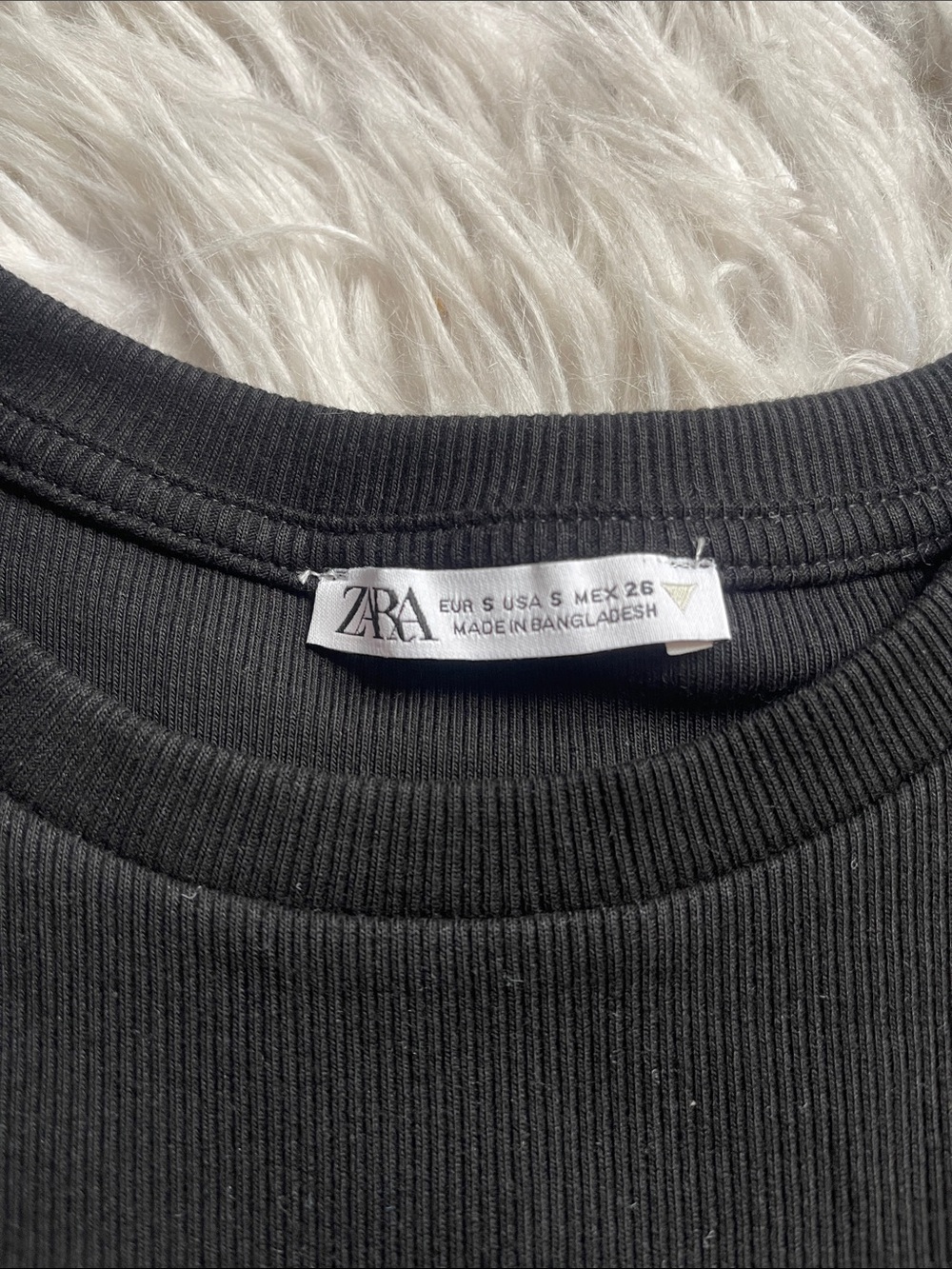 Zara Black Ribbed Ruffle Tank Top - Picture 2 of 5